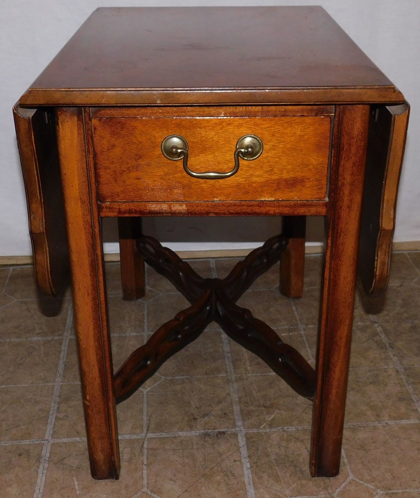 Mahogany 1 Drawer Drop-Leaf End Table by Thomasville (1 of 6)