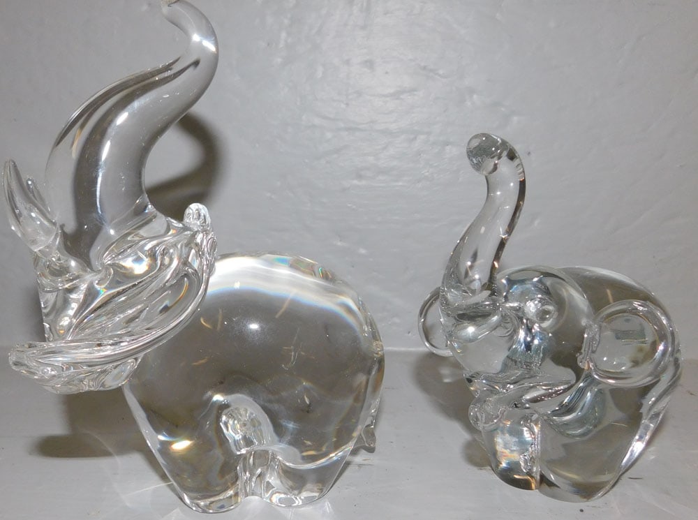 2 Elephant Glass Paperweights, (1 Signed Steuben), (1 Has Chip) (1 of 5)