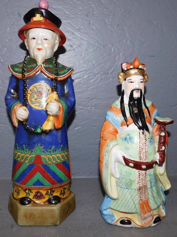 2 Painted Porcelain Oriental Figurines (1 of 4)