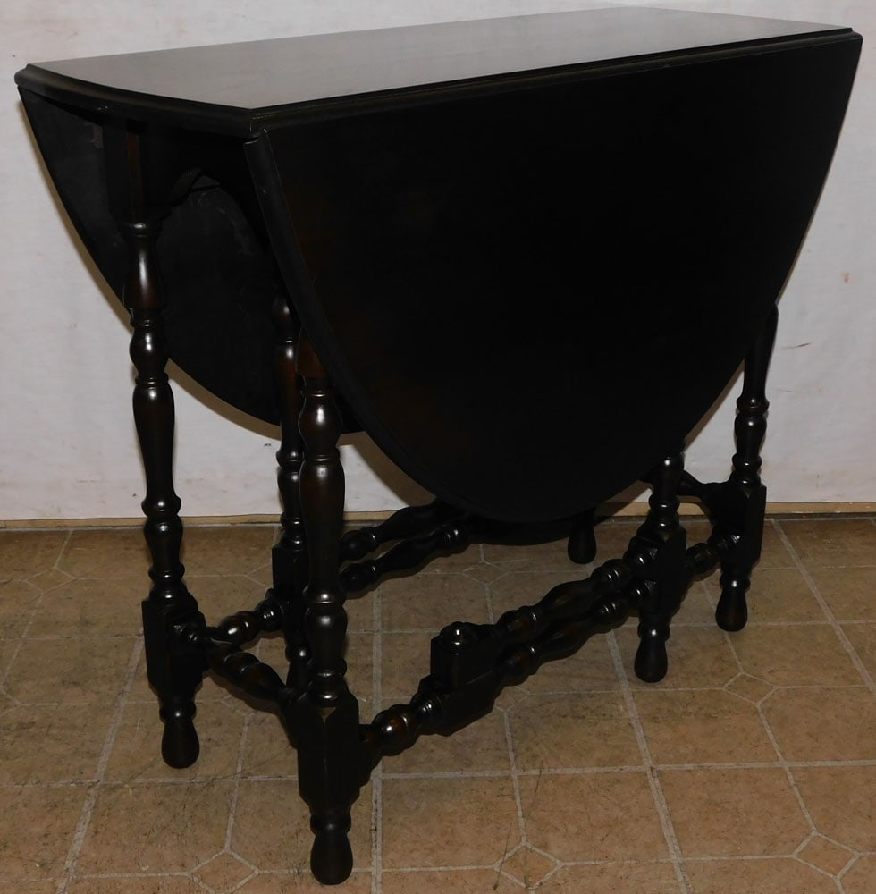 Antique Walnut Gate Leg Table (1 of 4)