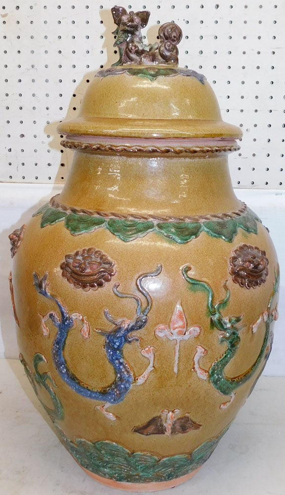 Large Painted Covered Chinese Pottery Urn with Foo Dog Finial (1 of 6)