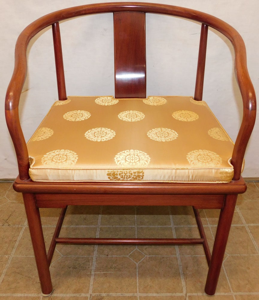 Chinese Horseshoe Back Arm Chair: Chinese Horseshoe Back Arm Chair. 32 1/2" H ALL DESCRIPTIONS AND ANY CONDITION STATEMENT GIVEN BY LANGSTON AUCTION GALLERY ARE STRICTLY OPINIONS AND LANGSTON'S SHALL HAVE NO RESPONSIBILITY FOR ERRORS