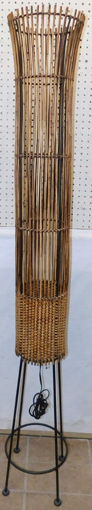 Wrought Iron & Bamboo Floor Lamp: Wrought Iron & Bamboo Floor Lamp. 73" H ALL DESCRIPTIONS AND ANY CONDITION STATEMENT GIVEN BY LANGSTON AUCTION GALLERY ARE STRICTLY OPINIONS AND LANGSTON'S SHALL HAVE NO RESPONSIBILITY FOR ERRORS OR O