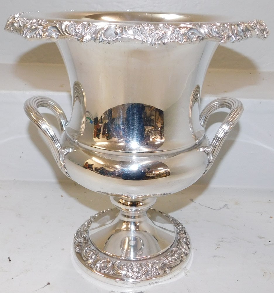 Silverplated Champagne Bucket by International Silver Co. (1 of 4)
