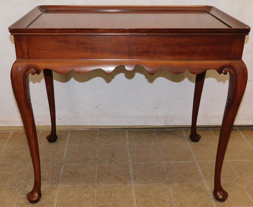 Cherry Queen Anne Style Tea Table by Henkel Harris (1 of 6)