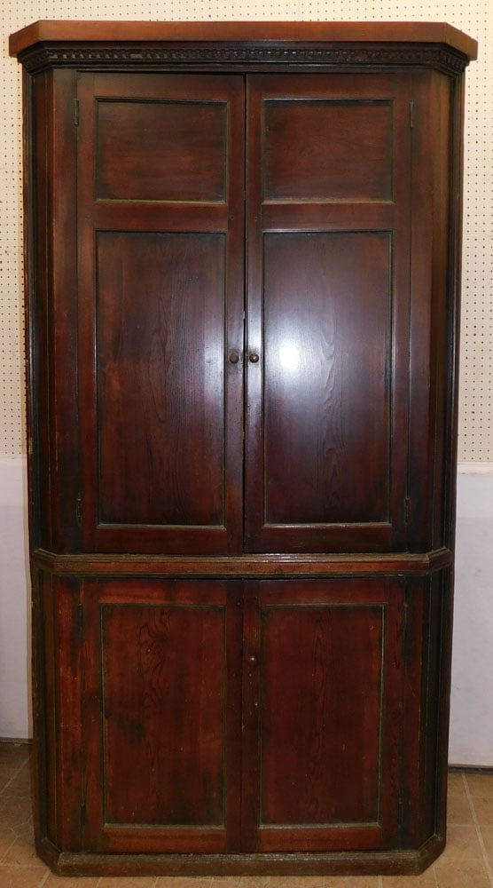 19th Century 1 Part NC Pine Blind Door Corner Cupboard, (Found in Raleigh) (1 of 4)