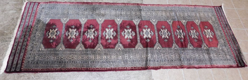 2' 7" x 7' 8" Handmade Oriental Runner (1 of 4)