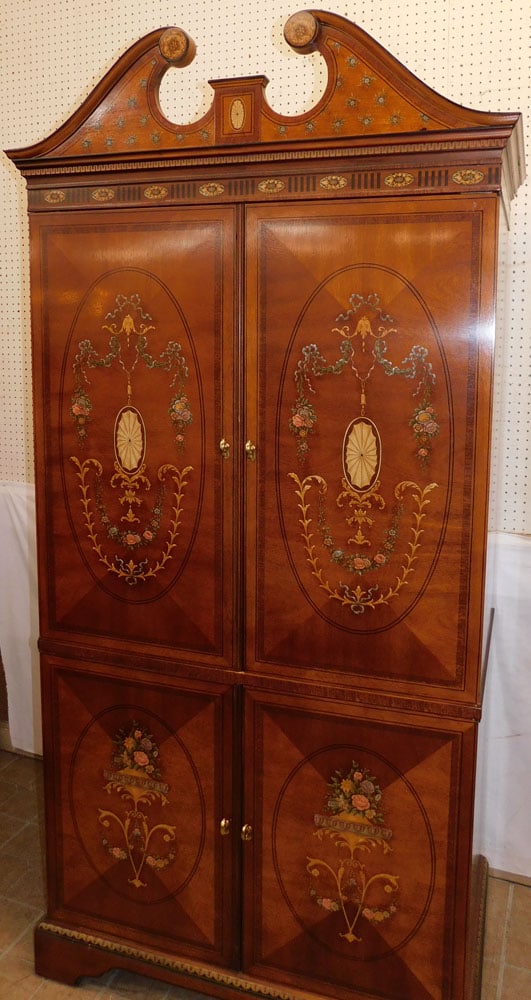 Mahogany Adams Paint Decorated 4 Door Cabinet: Mahogany Adams Paint Decorated 4 Door Cabinet. 43 1/2" W 24 1/2" D 89" H ALL DESCRIPTIONS AND ANY CONDITION STATEMENT GIVEN BY LANGSTON AUCTION GALLERY ARE STRICTLY OPINIONS AND LANGSTON'S SHALL HAVE 