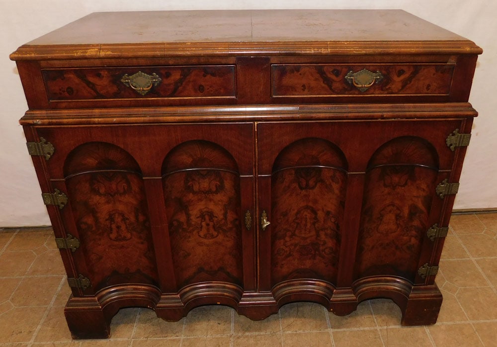 Burl Walnut Block Front Server: Burl Walnut Block Front Server. 41 1/2" W 20 1/2" D 34" H ALL DESCRIPTIONS AND ANY CONDITION STATEMENT GIVEN BY LANGSTON AUCTION GALLERY ARE STRICTLY OPINIONS AND LANGSTON'S SHALL HAVE NO RESPONSIBILI