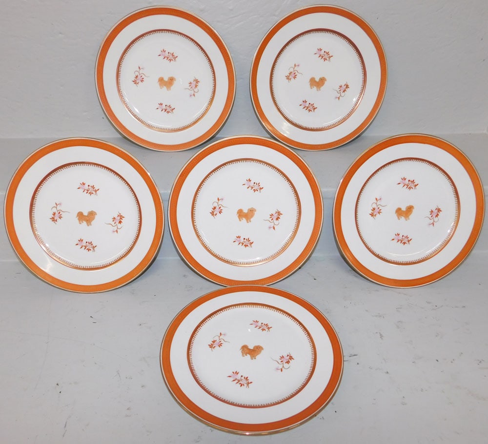 Set of 6 Porcelain Export Style Dinner Plates with Foo Dog Motif (1 of 4)