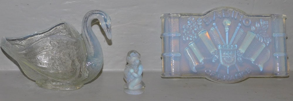 3 Pieces of French Sabino Glass: 3 Pieces of French Sabino Glass. Up to 6" x 3 1/2" ALL DESCRIPTIONS AND ANY CONDITION STATEMENT GIVEN BY LANGSTON AUCTION GALLERY ARE STRICTLY OPINIONS AND LANGSTON'S SHALL HAVE NO RESPONSIBILITY FOR 