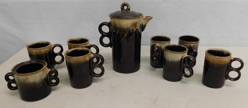 pottery tea set: pottery tea set. Up to 9" H "ALL DESCRIPTIONS AND ANY CONDITION STATEMENT GIVEN BY LANGSTON AUCTION GALLERY ARE STRICTLY OPINIONS AND LANGSTON'S SHALL HAVE NO RESPONSIBILITY FOR ERRORS OR OMISSIONS. T