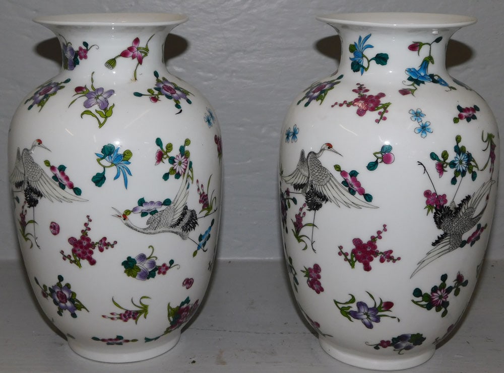 pair painted porcelain oriental vases with heron motif signed with character marks (1 of 4)