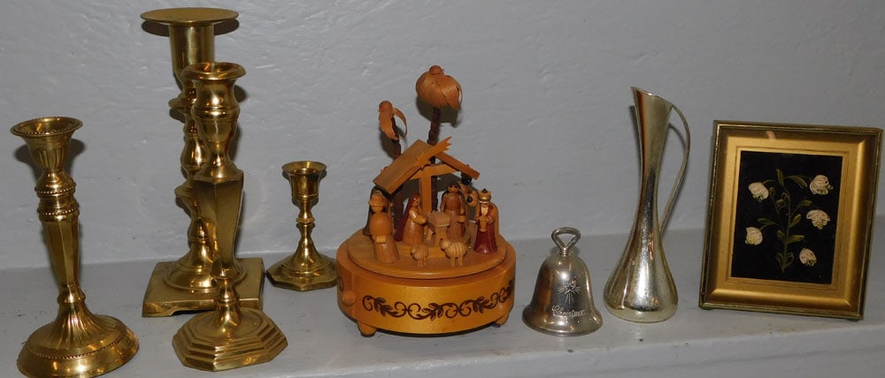 lot of brass candlesticks and carved wood music box: lot of brass candlesticks and carved wood music box. "ALL DESCRIPTIONS AND ANY CONDITION STATEMENT GIVEN BY LANGSTON AUCTION GALLERY ARE STRICTLY OPINIONS AND LANGSTON'S SHALL HAVE NO RESPONSIBILITY F