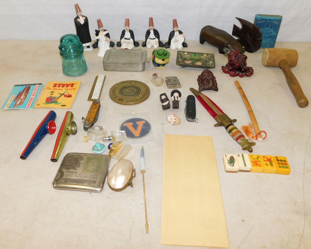 Lot of Collectible Items (1 of 3)