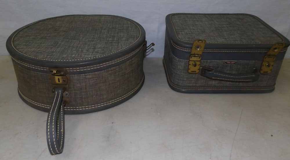 Vintage Hat Box & Vintage Makeup Box (1 of 4)