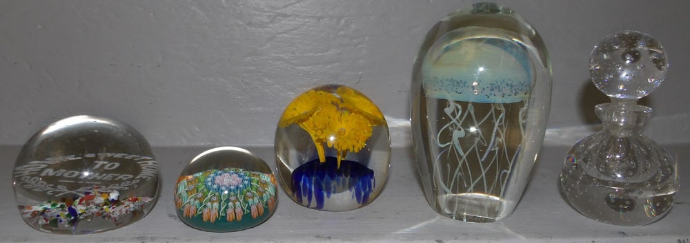 Lot of Art Glass Paperweights: Lot of Art Glass Paperweights . Up to 5 1/4" H ALL DESCRIPTIONS AND ANY CONDITION STATEMENT GIVEN BY LANGSTON AUCTION GALLERY ARE STRICTLY OPINIONS AND LANGSTON'S SHALL HAVE NO RESPONSIBILITY FOR ERRO