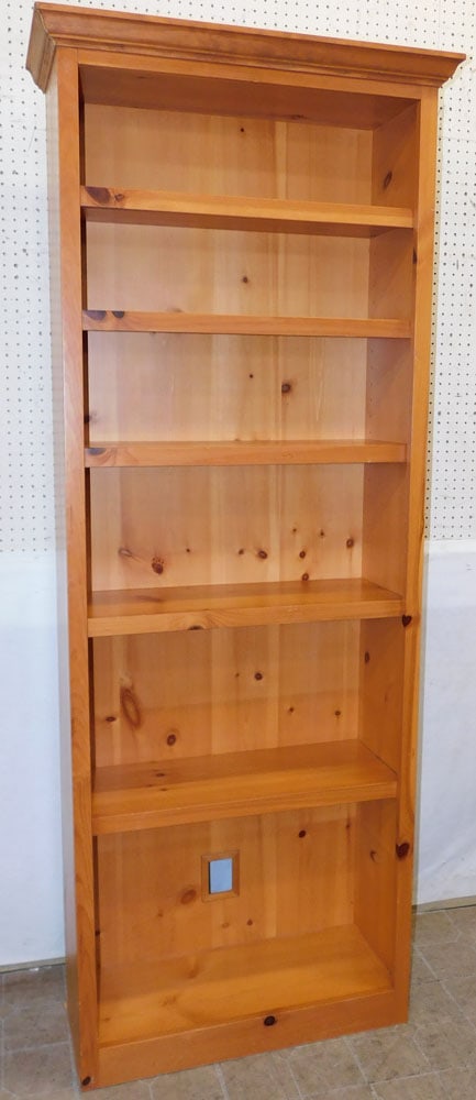 Pine Adjustable Bookshelf: Pine Adjustable Bookshelf . 33 1/4" W 13 3/4" D 84 3/4" H ALL DESCRIPTIONS AND ANY CONDITION STATEMENT GIVEN BY LANGSTON AUCTION GALLERY ARE STRICTLY OPINIONS AND LANGSTON'S SHALL HAVE NO RESPONSIBILI