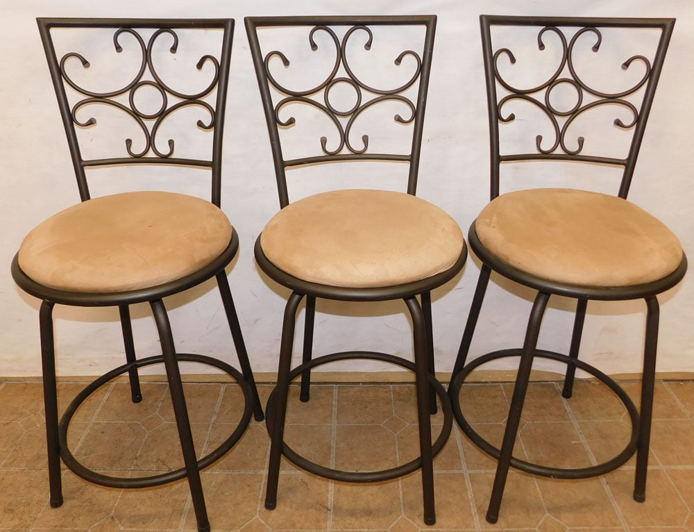 3 Painted Metal Swivel Bar Stools (1 of 5)
