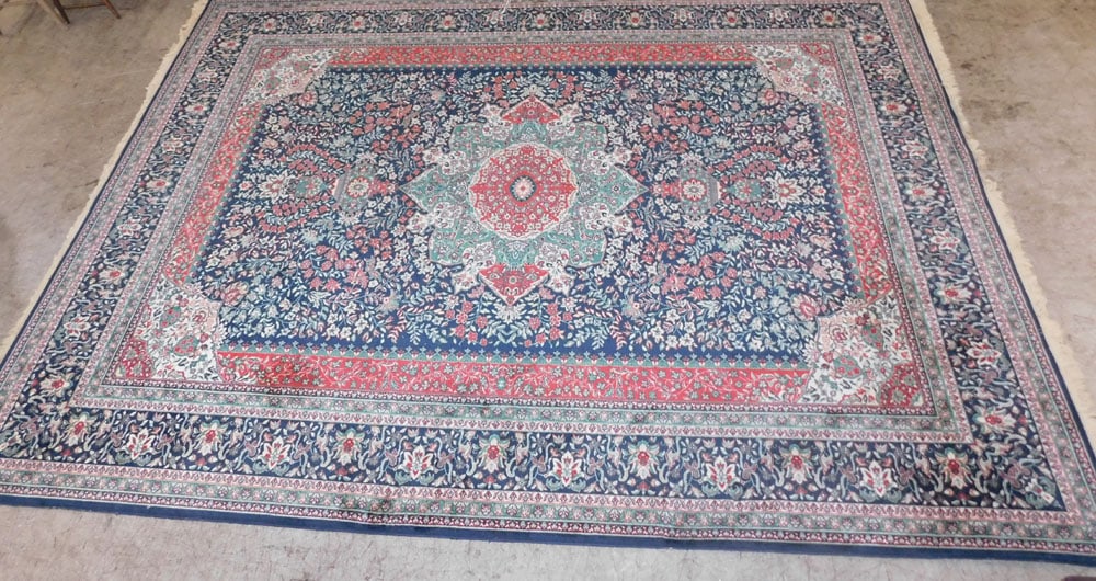 10' x 13' 5" Machine Made Rug (1 of 5)