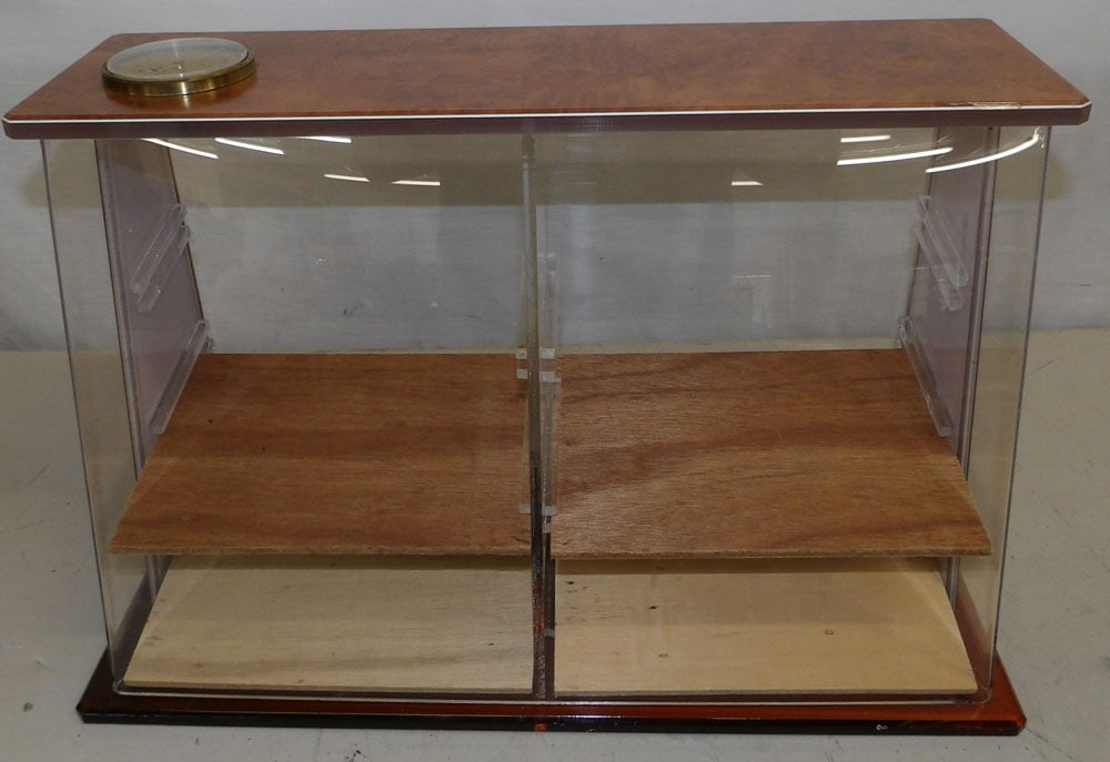 Cigar Display Cabinet (1 of 5)