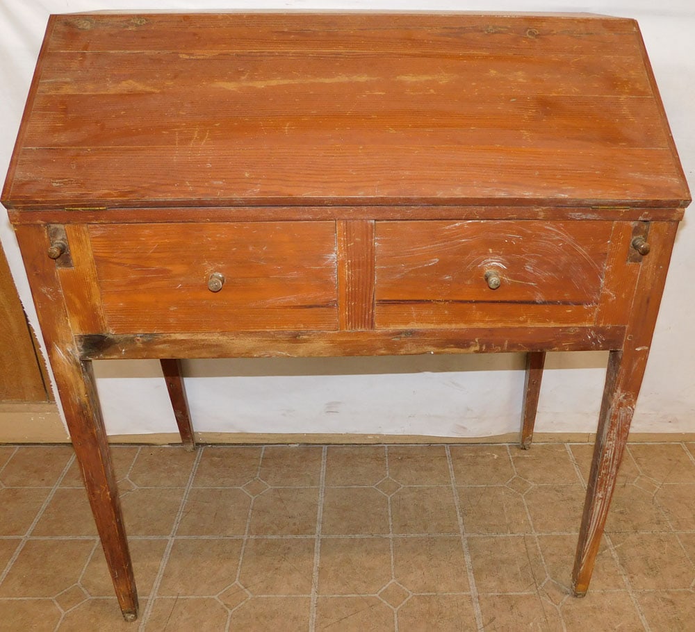 NC Pine School Masters Desk with 2 Drawers (1 of 6)