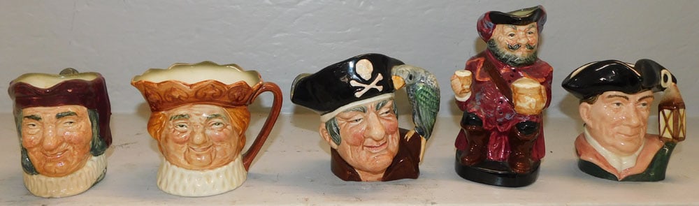 Lot of 5 Royal Doulton Toby Mugs: Lot of 5 Royal Doulton Toby Mugs. 5 1/4" H "ALL DESCRIPTIONS AND ANY CONDITION STATEMENT GIVEN BY LANGSTON AUCTION GALLERY ARE STRICTLY OPINIONS AND LANGSTON'S SHALL HAVE NO RESPONSIBILITY FOR ERRORS 