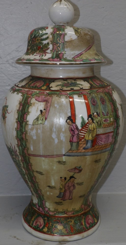 Oriental Porcelain Covered Urn (1 of 4)
