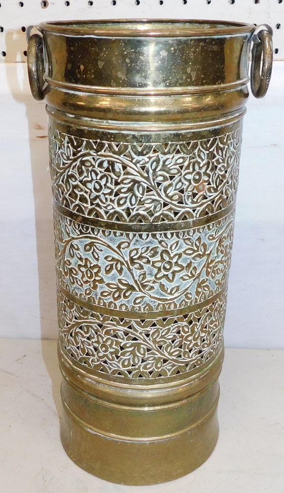 brass reticulated umbrella stand: brass reticulated umbrella stand . 17" H "ALL DESCRIPTIONS AND ANY CONDITION STATEMENT GIVEN BY LANGSTON AUCTION GALLERY ARE STRICTLY OPINIONS AND LANGSTON'S SHALL HAVE NO RESPONSIBILITY FOR ERRORS OR