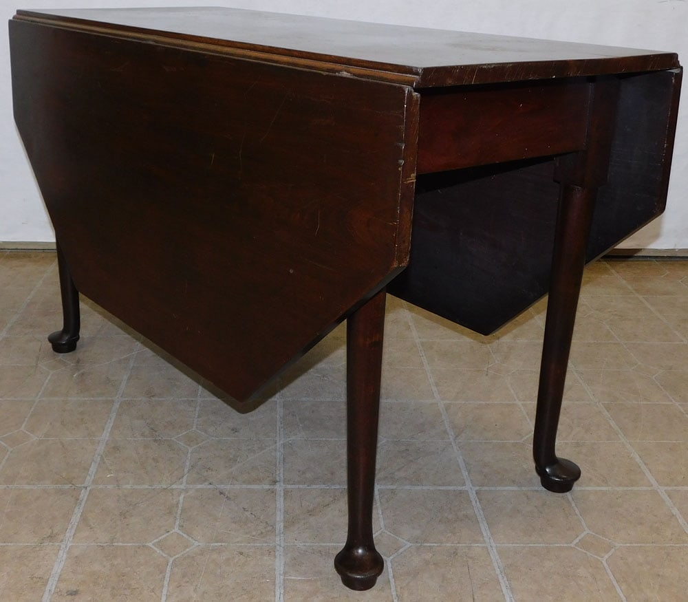 19th century mahogany drop leaf table (1 of 4)