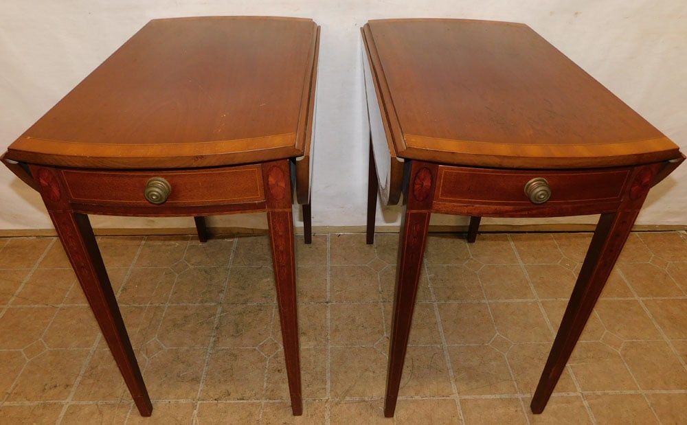 Pair of Mahogany Fan & Bell Flower Inlaid 1 Drawer Pembroke Tables: Pair of Mahogany Fan & Bell Flower Inlaid 1 Drawer Pembroke Tables. 17 1/2" W 28 1/4" D 28" H12 "ALL DESCRIPTIONS AND ANY CONDITION STATEMENT GIVEN BY LANGSTON AUCTION GALLERY ARE STRICTLY OPINIONS AN