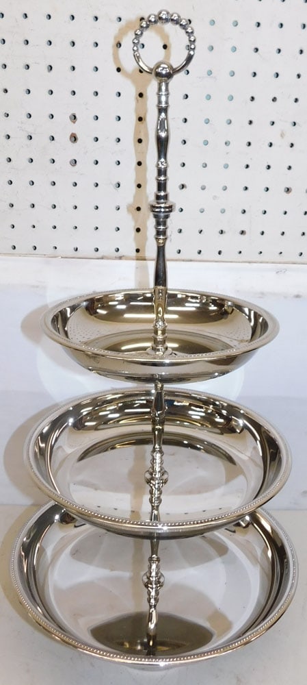 Silverplated 3 Tier Dumbwaiter (1 of 5)