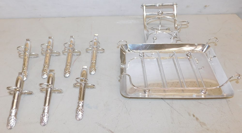 Silverplated Asparagus Dish (1 of 6)