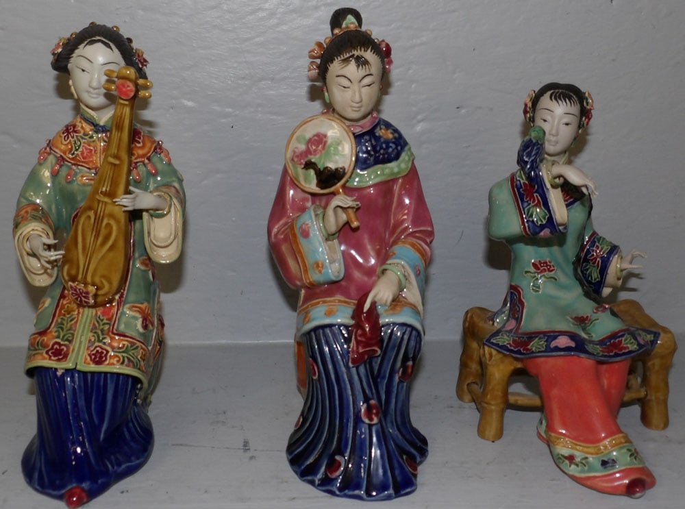 3 Chinese Pottery Figurines (1 of 5)