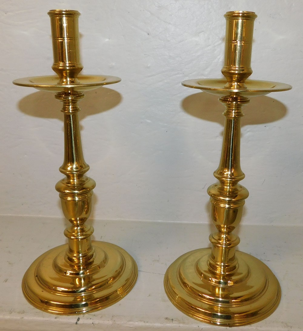 Pair of Colonial Williamsburg Cast Brass Candlesticks with Mid Drip (1 of 4)