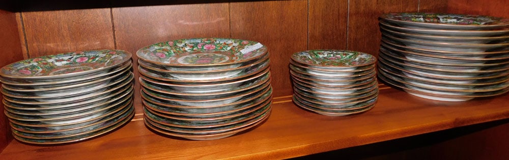 Lot of Rose Medallion Plates (1 of 4)