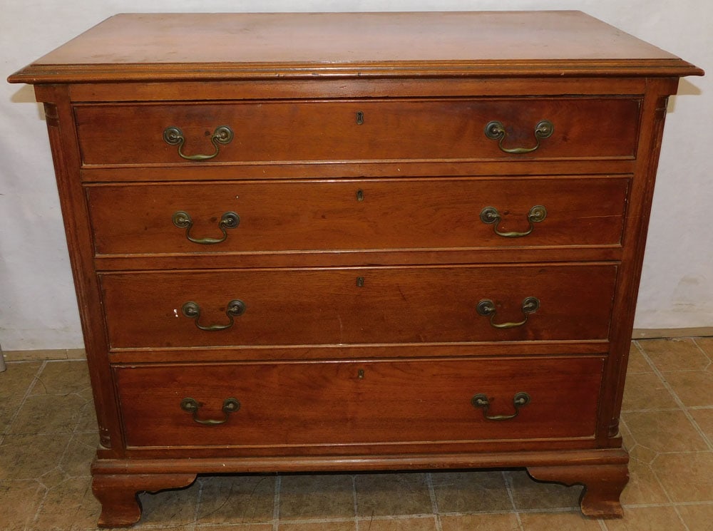 Early 19th Century Walnut 4 Drawer with Fluted Columns (1 of 5)