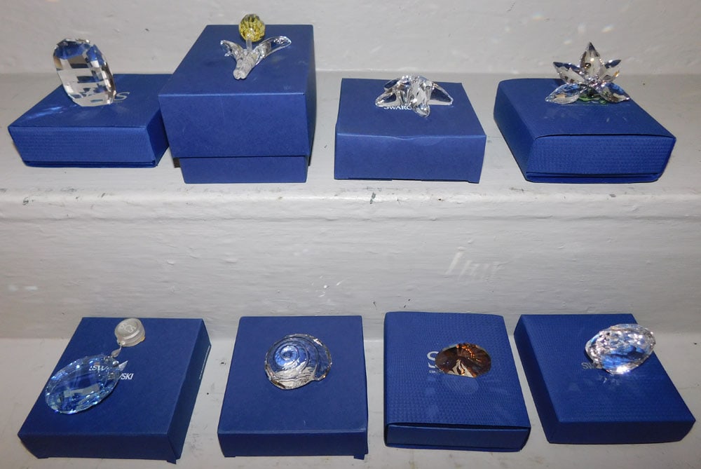 8 Pieces of Swarovski Crystal: 8 Pieces of Swarovski Crystal. "ALL DESCRIPTIONS AND ANY CONDITION STATEMENT GIVEN BY LANGSTON AUCTION GALLERY ARE STRICTLY OPINIONS AND LANGSTON'S SHALL HAVE NO RESPONSIBILITY FOR ERRORS OR OMISSIONS