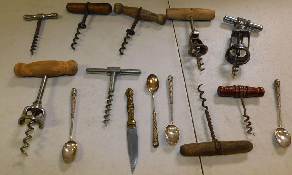 Lot of Vintage Cork Openers (1 of 3)