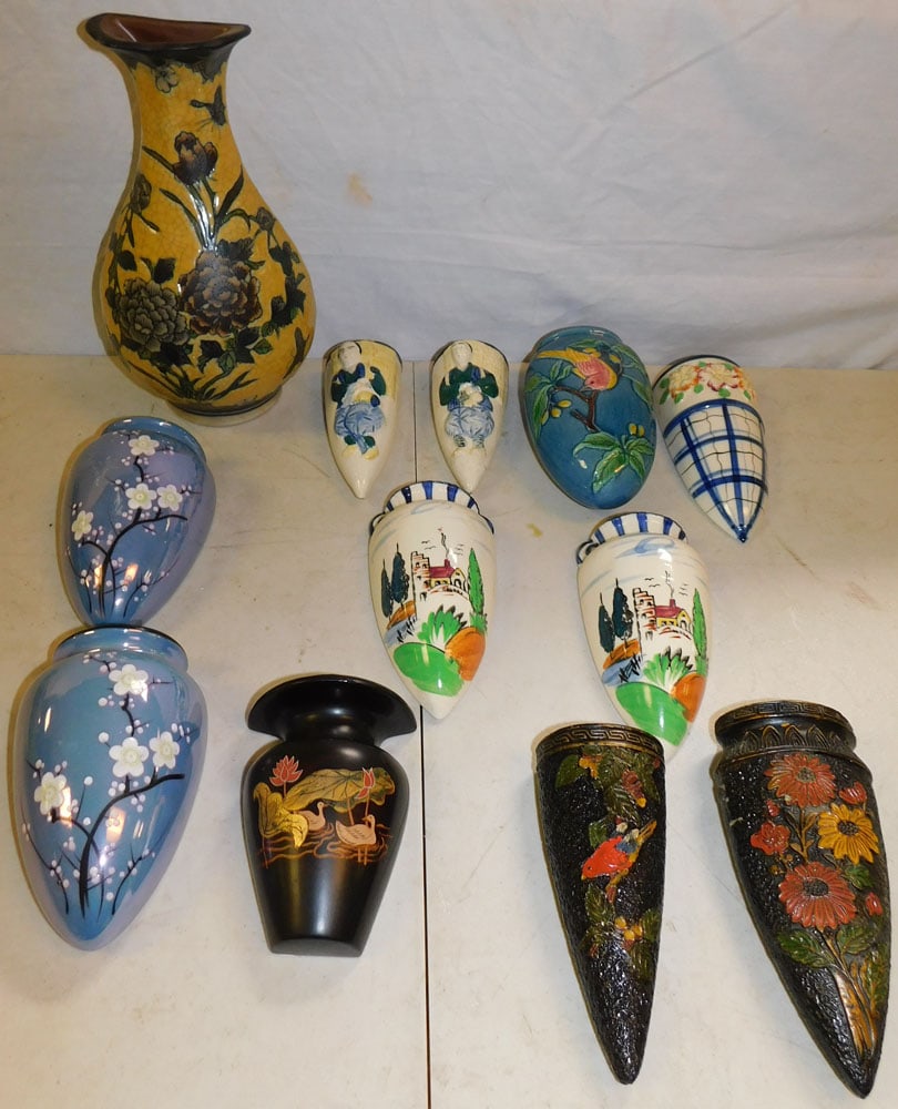 Lot of Oriental Porcelain Wall Pockets (1 of 3)
