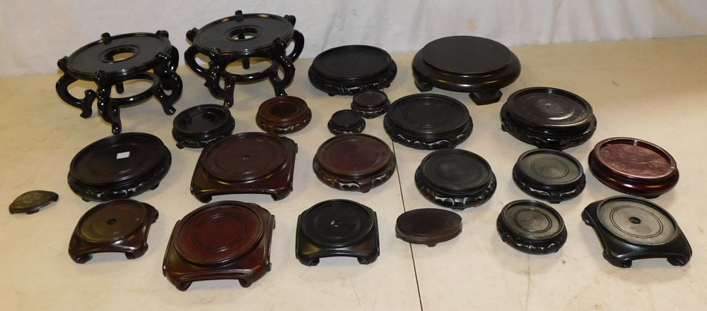 Lot of Oriental Stands (1 of 5)