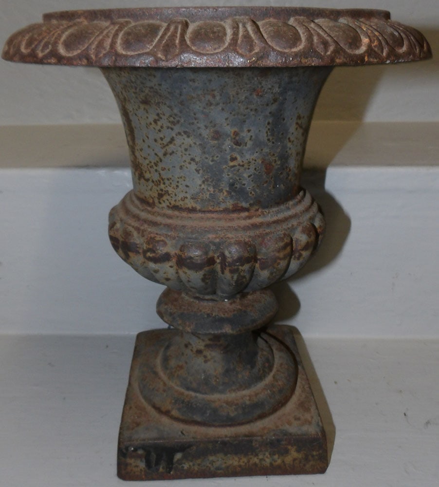Antique Cast Iron Urn (1 of 4)