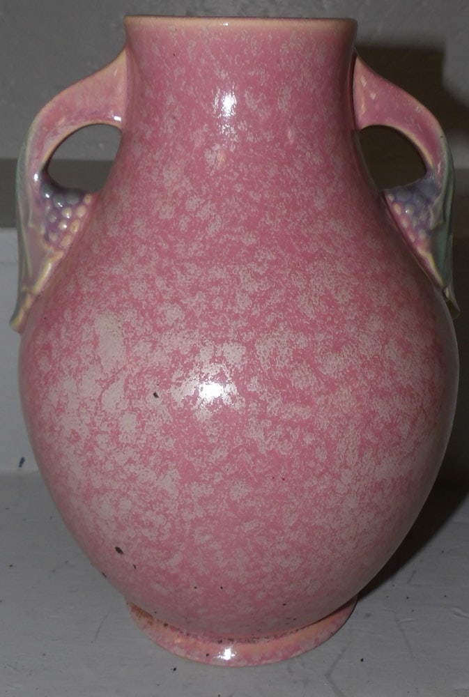 Pottery Urn: Pottery Urn. 10 1/4" H"ALL DESCRIPTIONS AND ANY CONDITION STATEMENT GIVEN BY LANGSTON AUCTION GALLERY ARE STRICTLY OPINIONS AND LANGSTON'S SHALL HAVE NO RESPONSIBILITY FOR ERRORS OR OMISSIONS. THE ABS