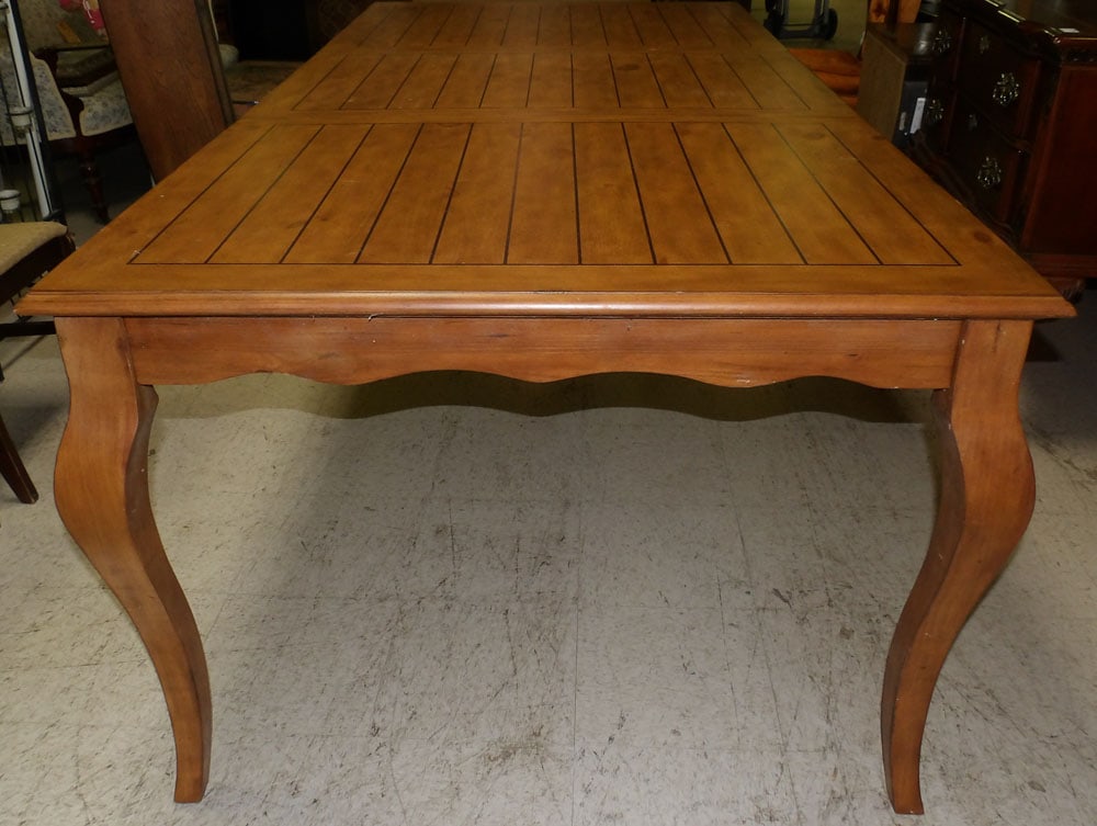 Pine Dining Table with 1 Leaf (1 of 5)