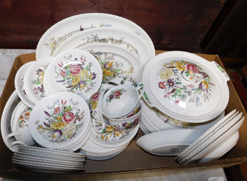 lot of Johnson brothers China 'garden bouquet' (1 of 4)