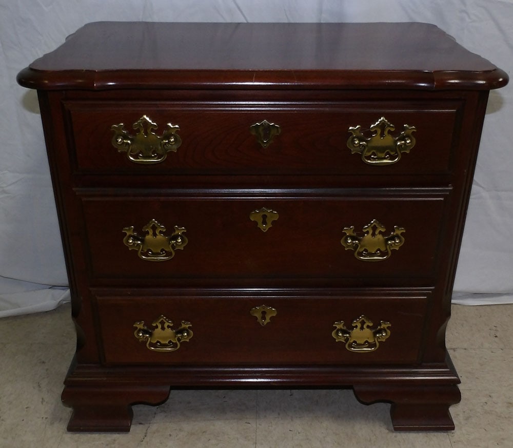 cherry 3 drawer night stand by Pennsylvania house (1 of 4)