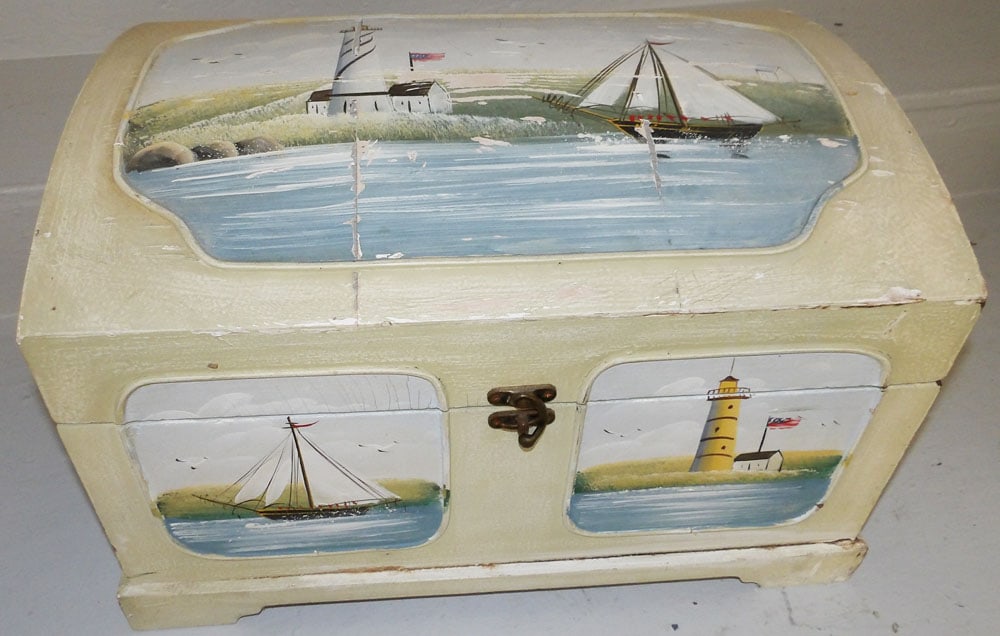 Paint Decorated Dome Top Box (1 of 5)
