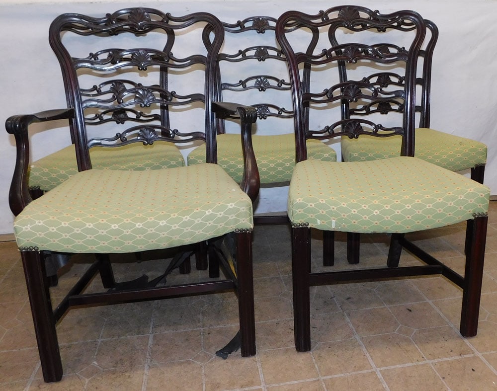 Set of 5 Mahogany Dining Chairs: Set of 5 Mahogany Dining Chairs . 38" H"ALL DESCRIPTIONS AND ANY CONDITION STATEMENT GIVEN BY LANGSTON AUCTION GALLERY ARE STRICTLY OPINIONS AND LANGSTON'S SHALL HAVE NO RESPONSIBILITY FOR ERRORS OR O