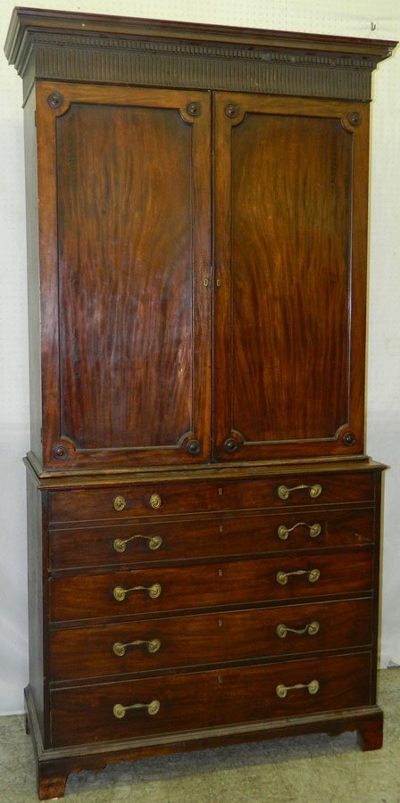 19th c Sheraton linen press with butlers desk.: 19th century Sheraton linen press with butlers desk. 45 1/2" x 20 1/2" deep x 93 1/2" tall.