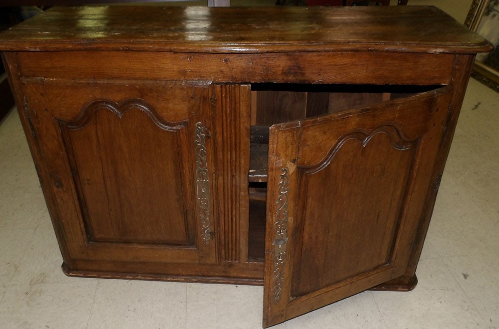 18th Century Oak 2 Door Cabinet (1 of 5)